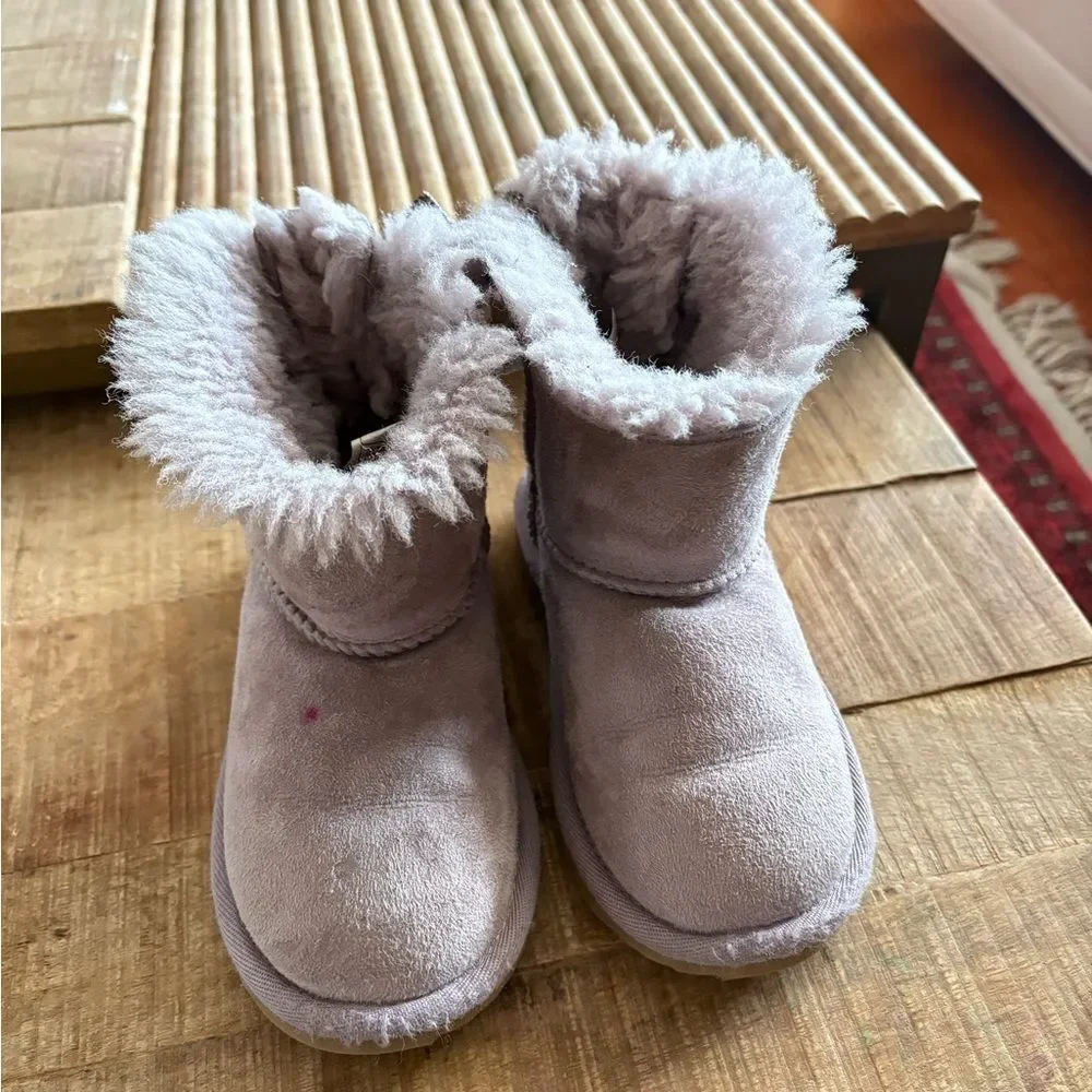 Ugg | dusty purple Fur-Lined Boots with bow